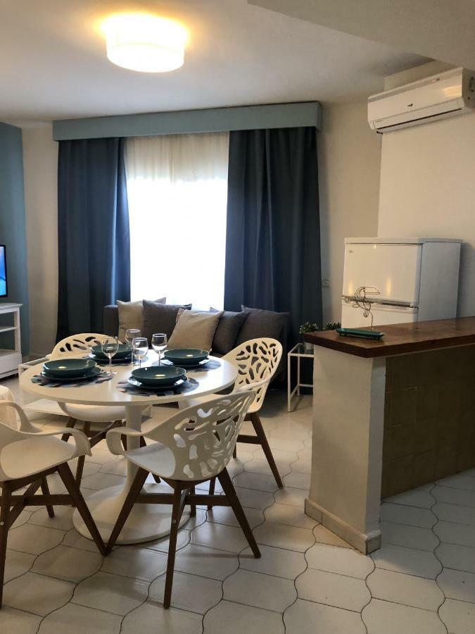 Benalbeach Blue Apartamento *